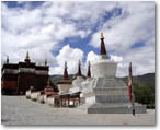 The Shangri-La Express: Beijing � Xian � Lhasa